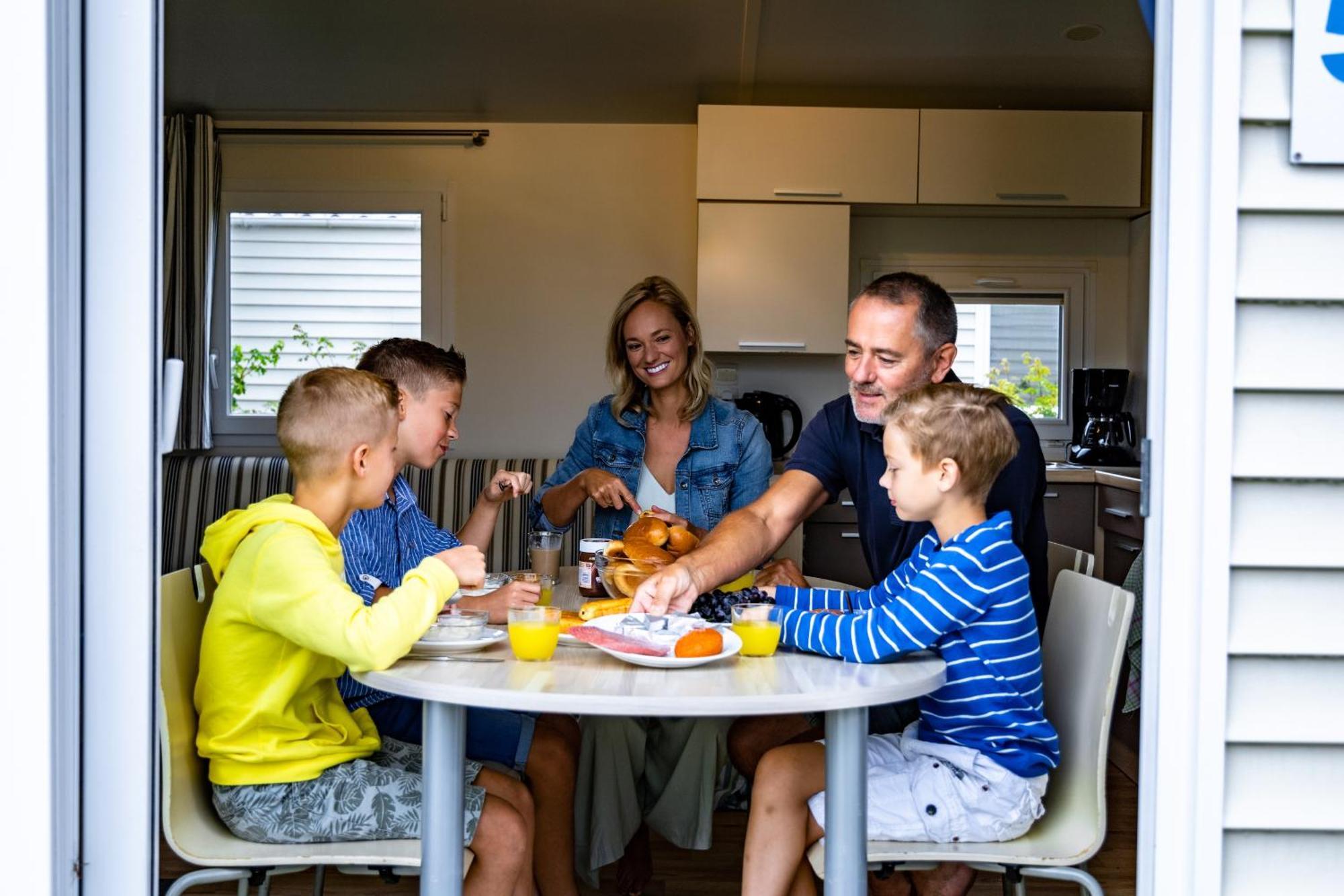 Ardennen Camping แบร์ทริกซ์ ภายนอก รูปภาพ